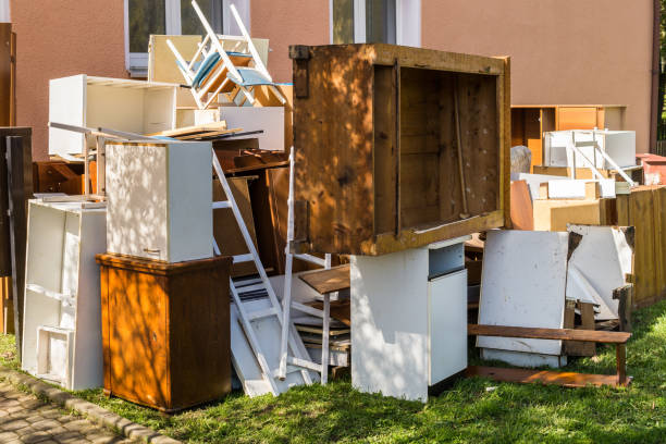 Best Basement Cleanout  in Centerville, MN